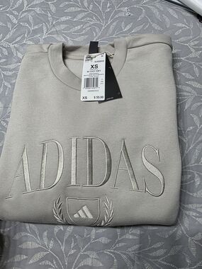 adidas Men's Crewneck Sweater in Light Gray with Embroidered Logo